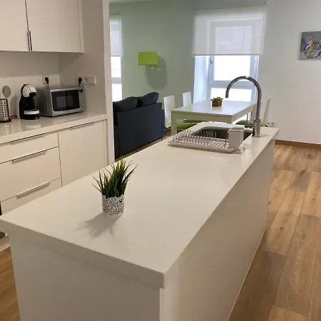 Piso En El Centro 4 Personas - Plaza Amboage - Wifi Apartment *